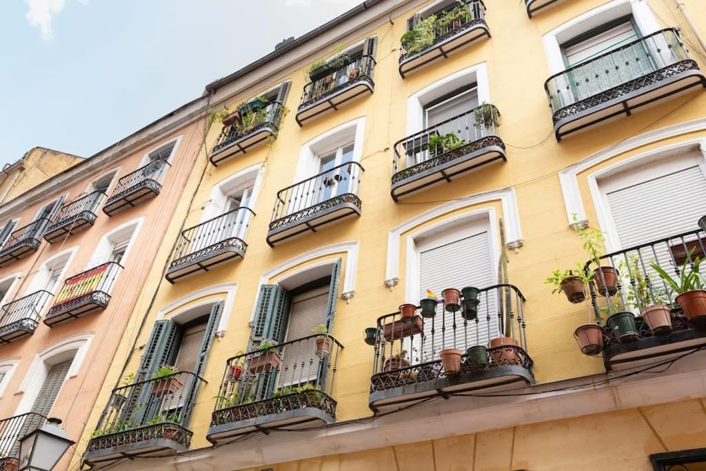 Malasaña Beautiful Design 2bed 2bath * Madrid